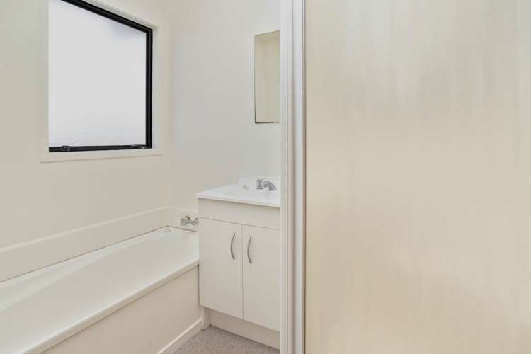 52 Meadowvale Rise Titirangi_7