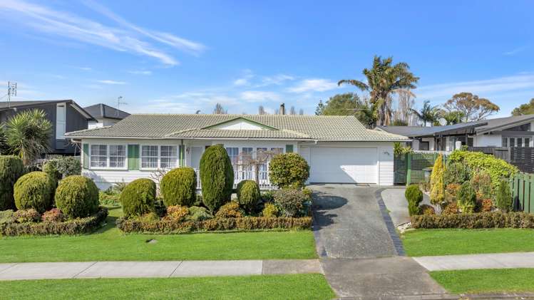 11 Fratley Avenue Farm Cove_20