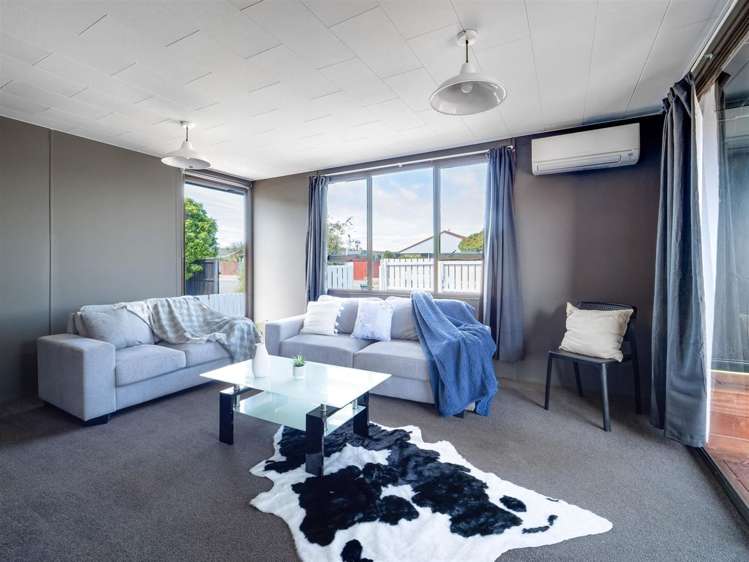 8A Queenspark Drive_2