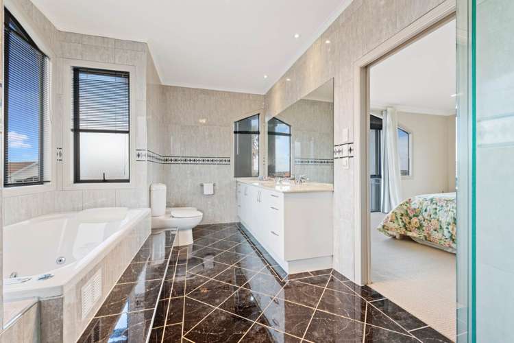 11 Mccahill Views Botany Downs_20