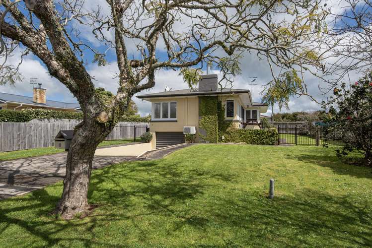 12 Kowhai Park Road Maunu_29