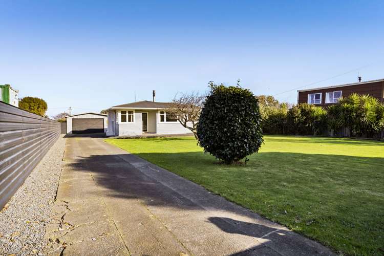 16 Riemenschneider Street Manaia_24