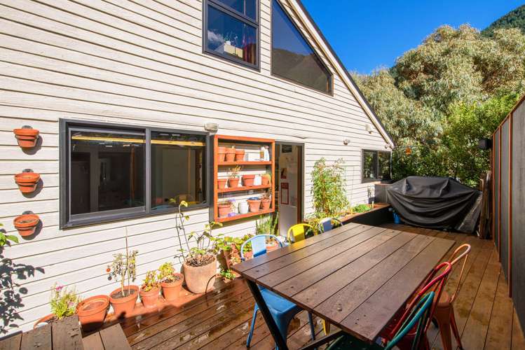 11b Mackinnon Terrace Fernhill/Sunshine Bay_20