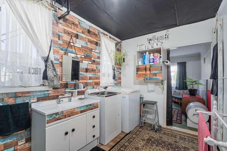 44 Marine Parade Cooks Beach_22