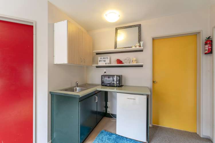 30 Hassals Lane Waltham_18