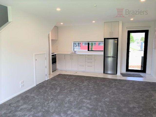 8/4 Riccarton Road Riccarton_2