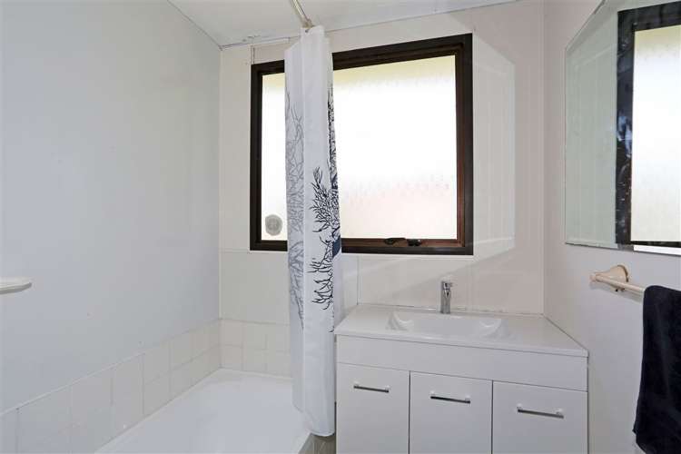 61 Heathdale Crescent Papakura_9