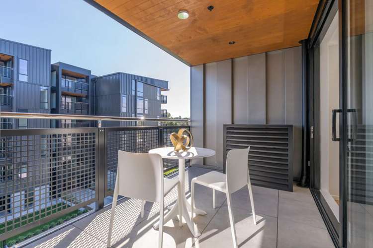 2/11 Spring Street Onehunga_8