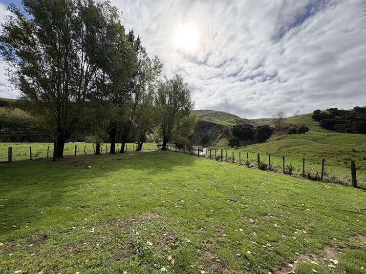 Barn /1179 Hinakura Road Martinborough_24