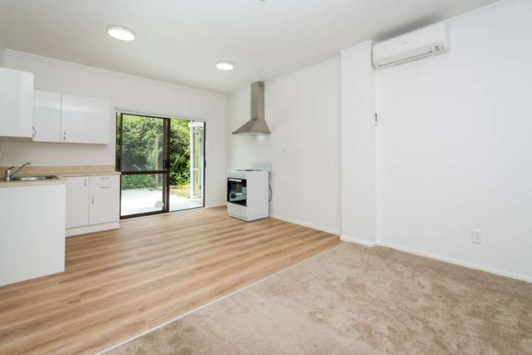 3/683 East Coast Road_0