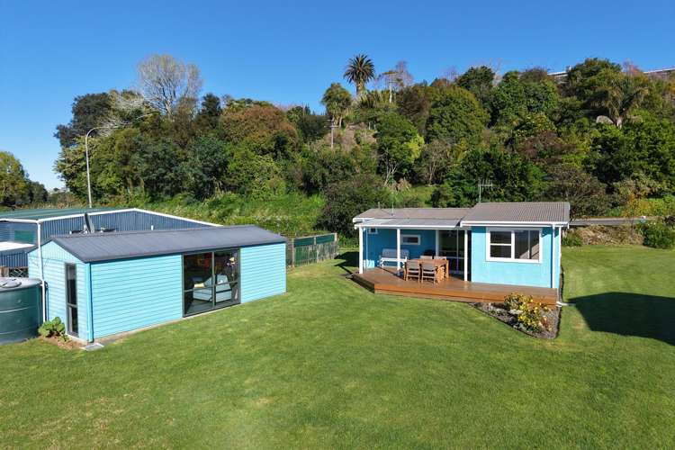 253 Pouewe Street Kawhia_14