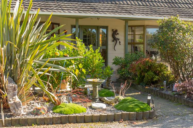 310 High Street South Carterton_18