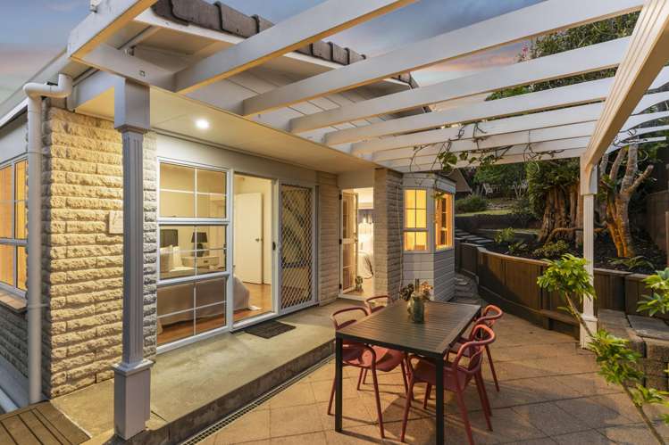 16 Eastcliffe Road_4