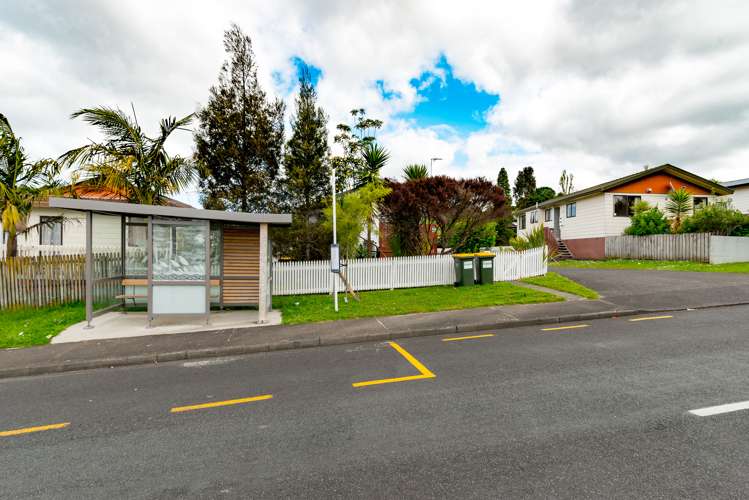 180 Solar Road Glen Eden_16