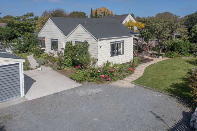 2/105 Aorangi Road Bryndwr_2