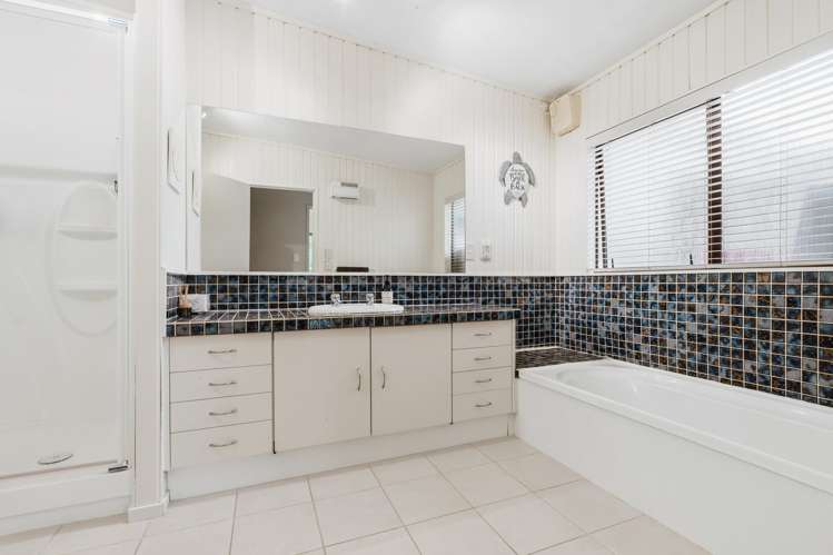 1/16 Isobel Street Acacia Bay_20