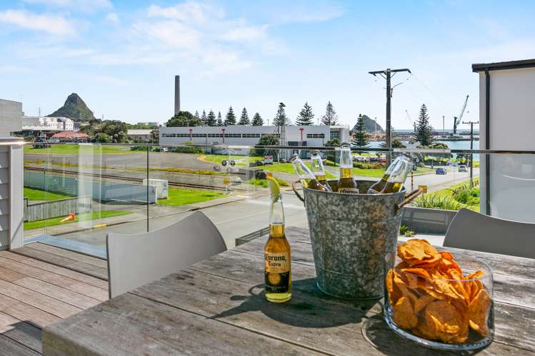 11 Bayly Road Moturoa_1