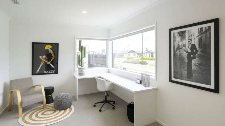 86 Southfield Drive Lincoln_12