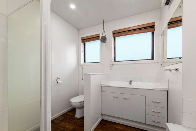 2 Cowper Place Avondale_10