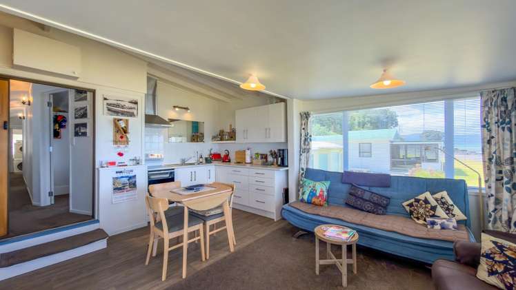 Tram 7 949 Thames Coast Road Waikawau_3