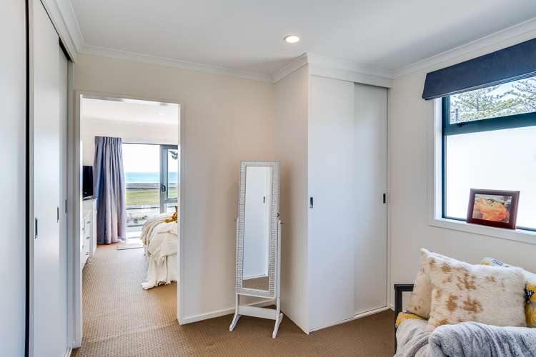 633 Marine Parade Napier South_10