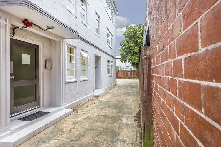 4/302 Willis Street Aro Valley_1