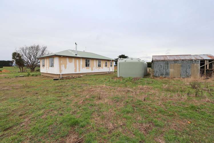 3 Lake Road Longbush_18