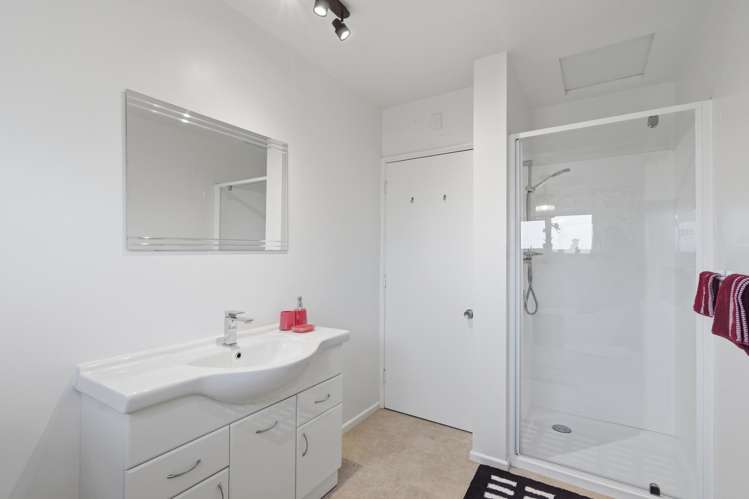 69 Christina Street Strathern_14