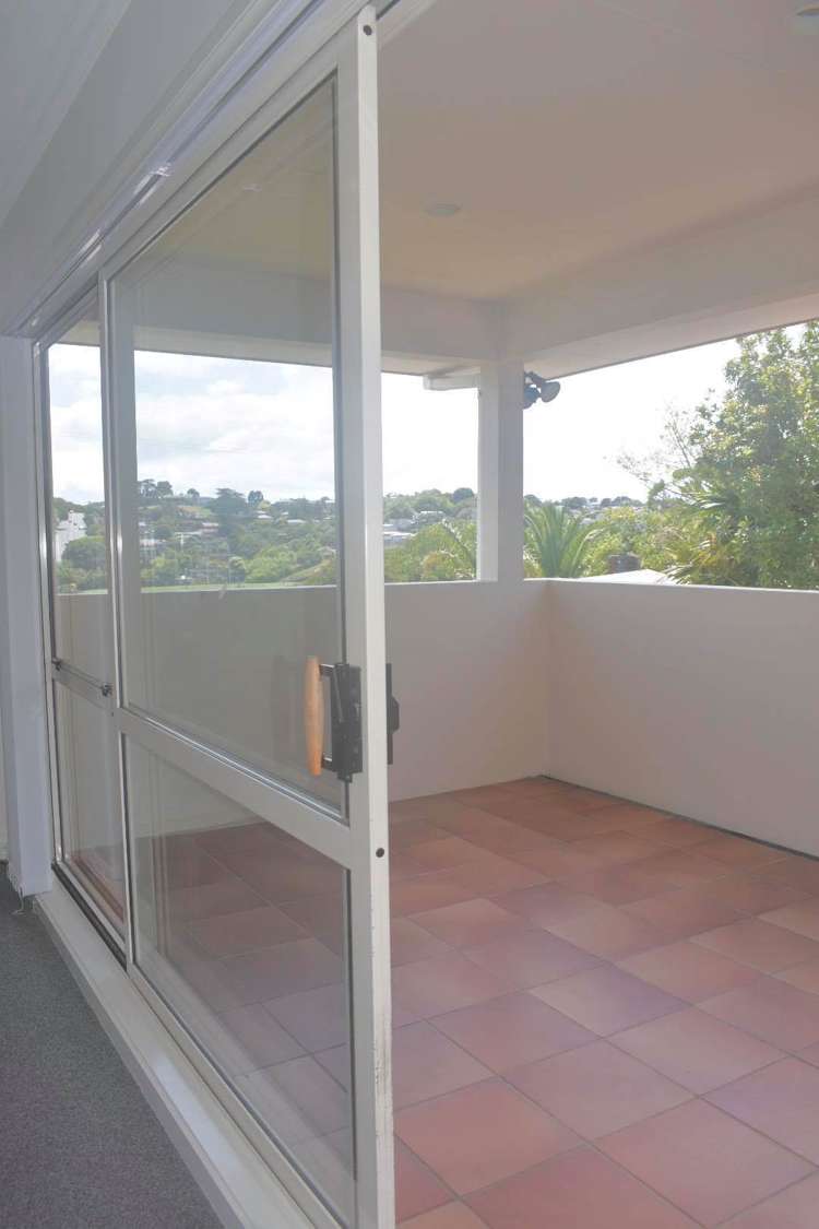 114 Frederick Street Hillsborough_10