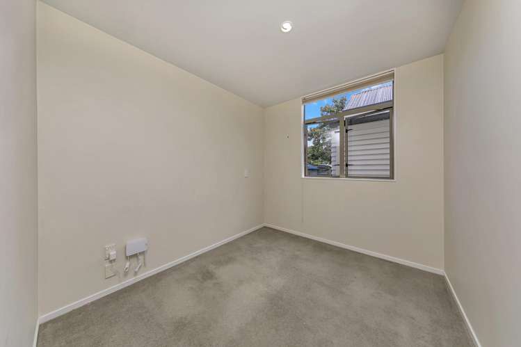 22s Mead Street Avondale_10