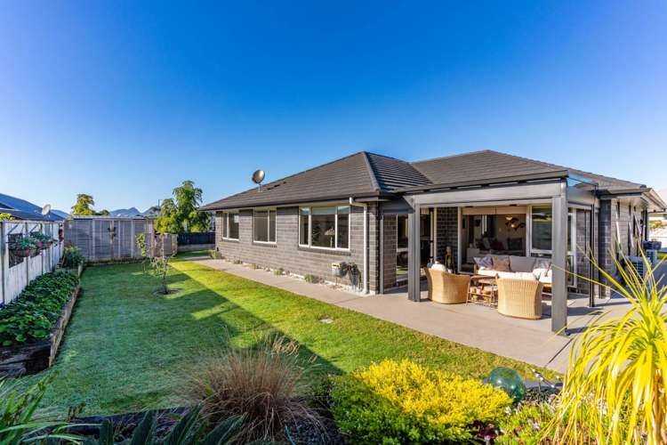 17 Olney Court One Tree Point_22