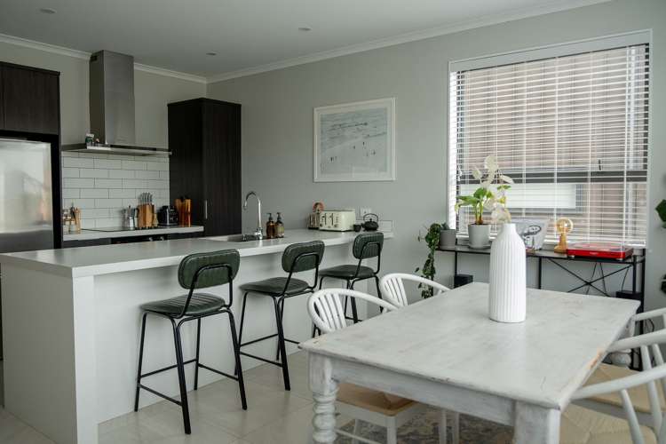 12/2 Rangitamiro Place Hobsonville_3