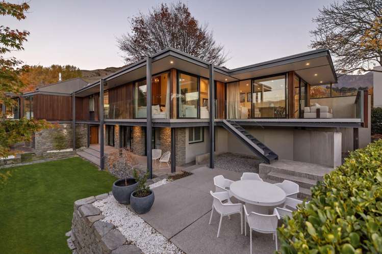 27 Arrowtown-Lake Hayes Road Lake Hayes_19