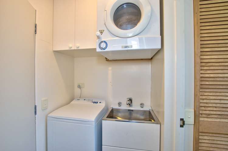 19 Wye Place Fernhill/Sunshine Bay_24