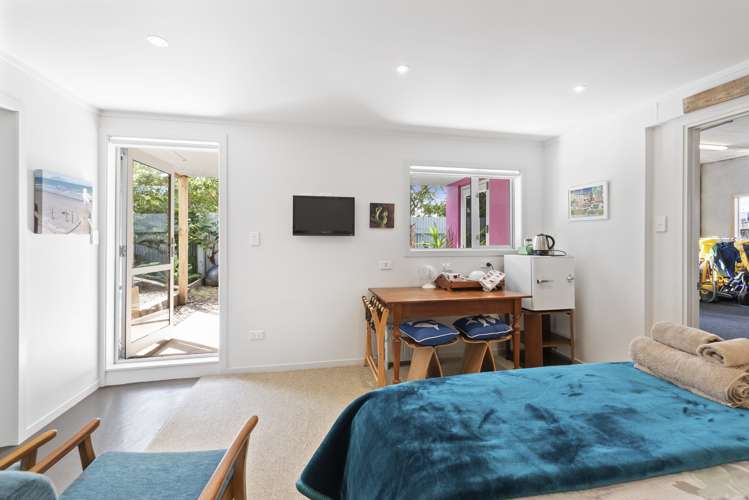 18 Robbie Street Foxton Beach_20