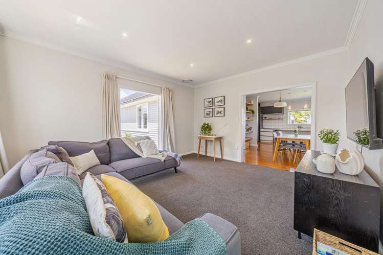 13 Te Puni Grove Elderslea_9