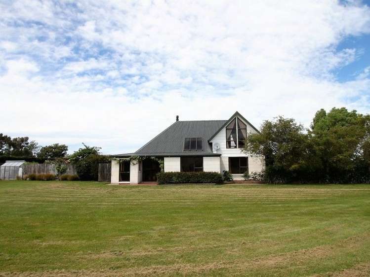 581 Mclaughlins Road Darfield_17