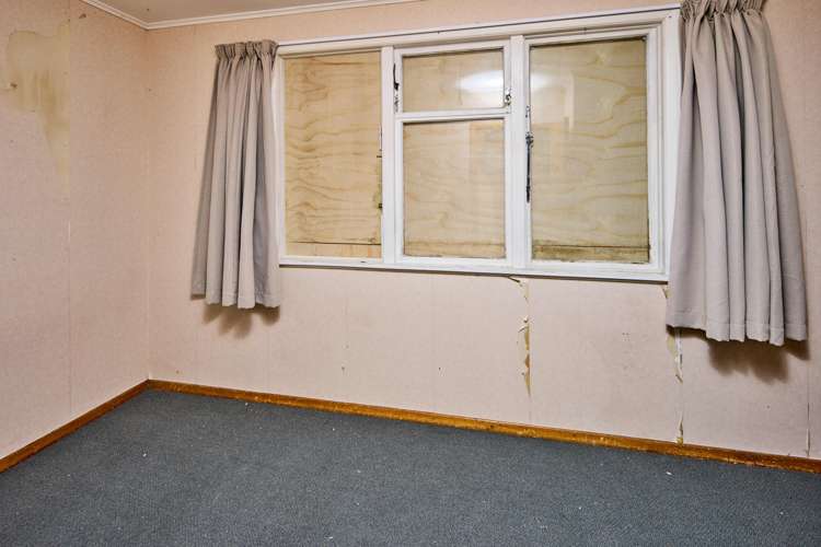 35 Durham Street Cannons Creek_3