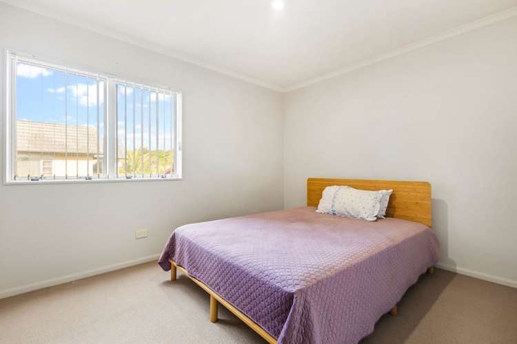18 Clomell Drive Flat Bush_12