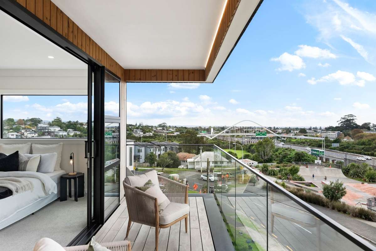 2/2 Valonia Street_3