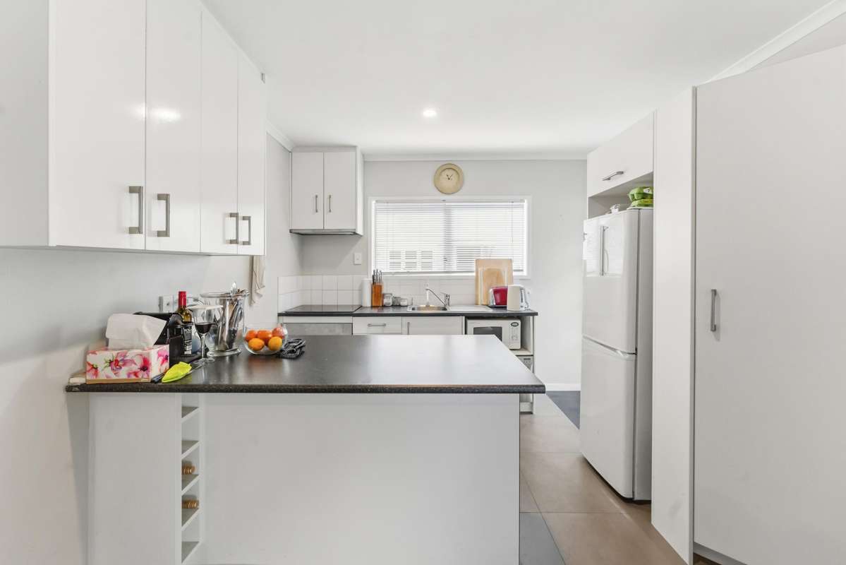 2/26 Haverstock Road_1
