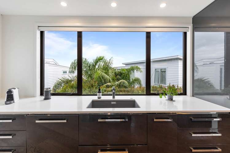 4c Beach Road Castor Bay_3