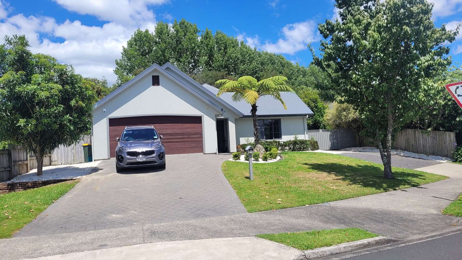 33 Callum Brae Drive Rototuna Hamilton City Houses for Rent One