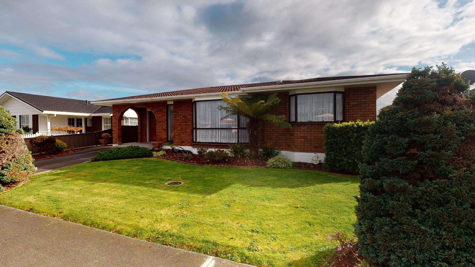 42 Cedar Crescent Feilding_0