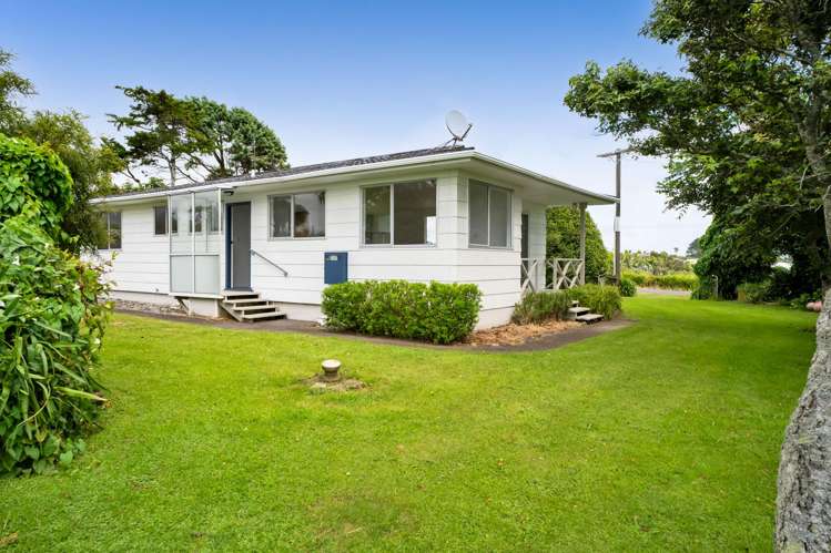 6 Leith Road Okato_12