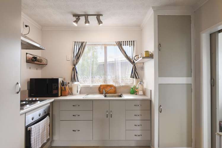 2B Darroch Street Fairy Springs_1