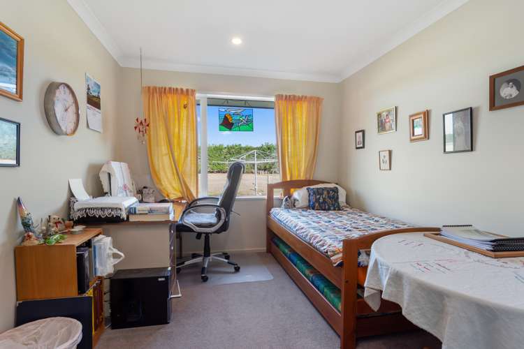 2199 South Eyre Road West Eyreton_10