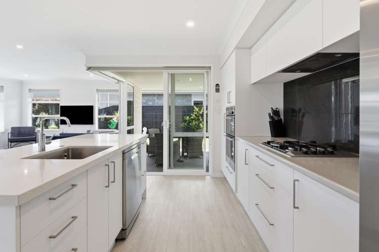 21 Hiria Crescent_2