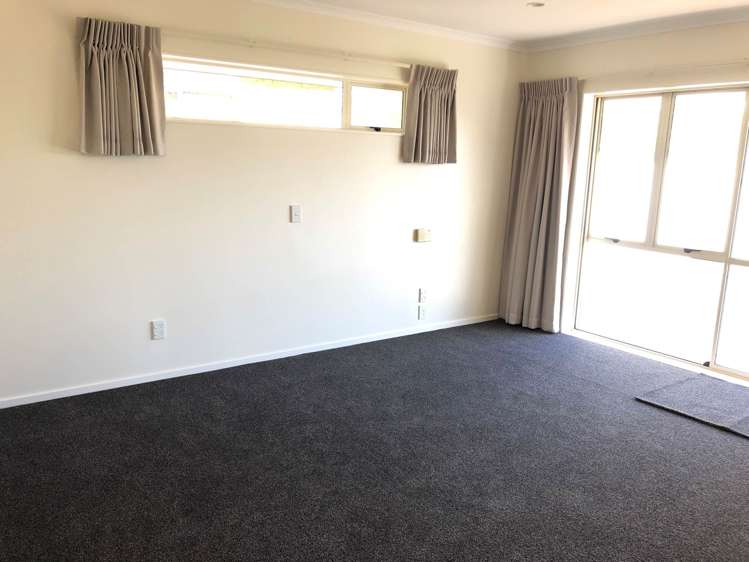 102 Moyrus Crescent East Tamaki Heights_10