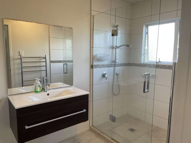 10B CHURCHILL TERRACE Waiuku_14